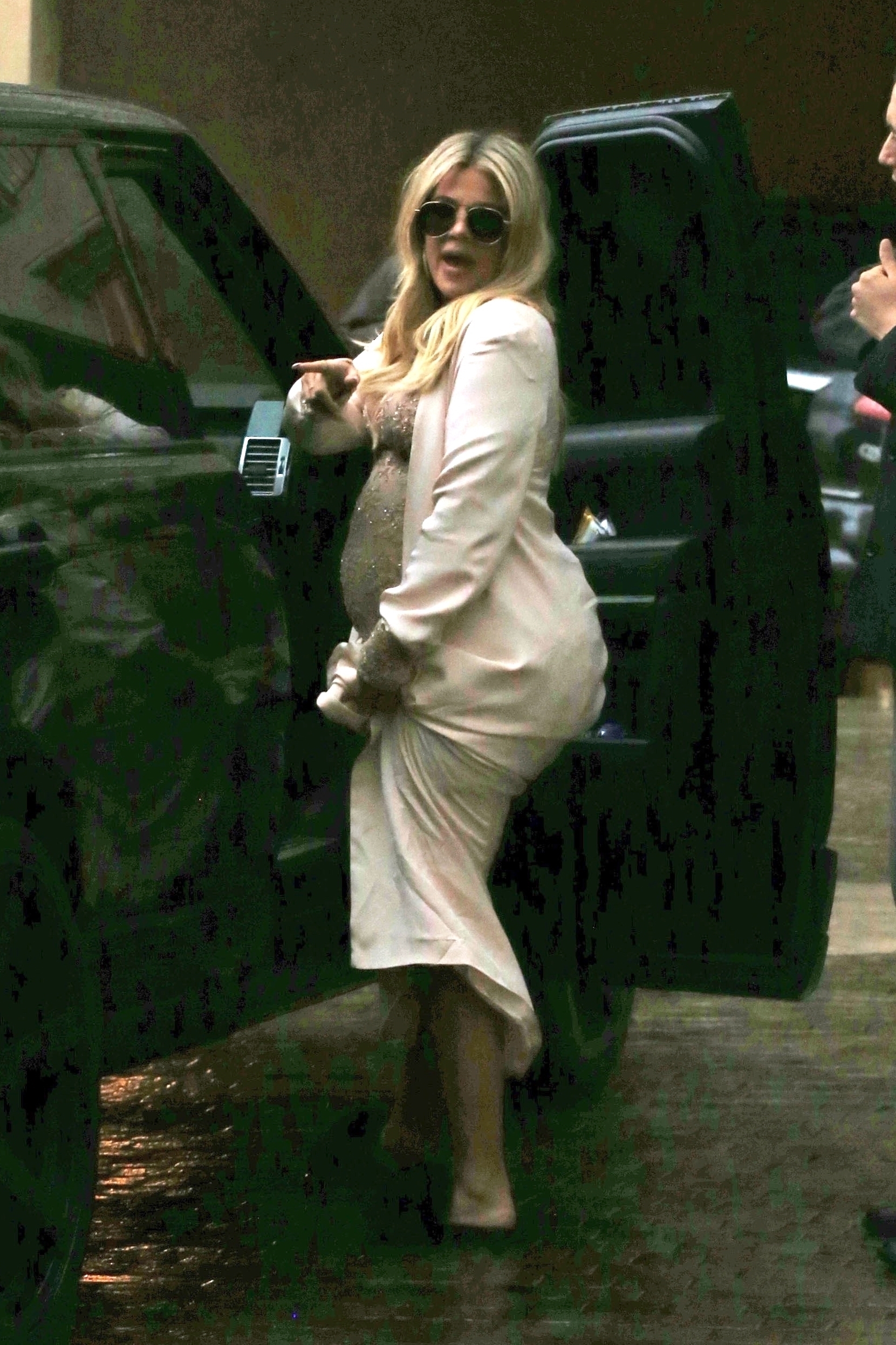 Access_Kardashian_05.jpg