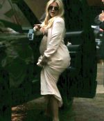 Access_Kardashian_05.jpg