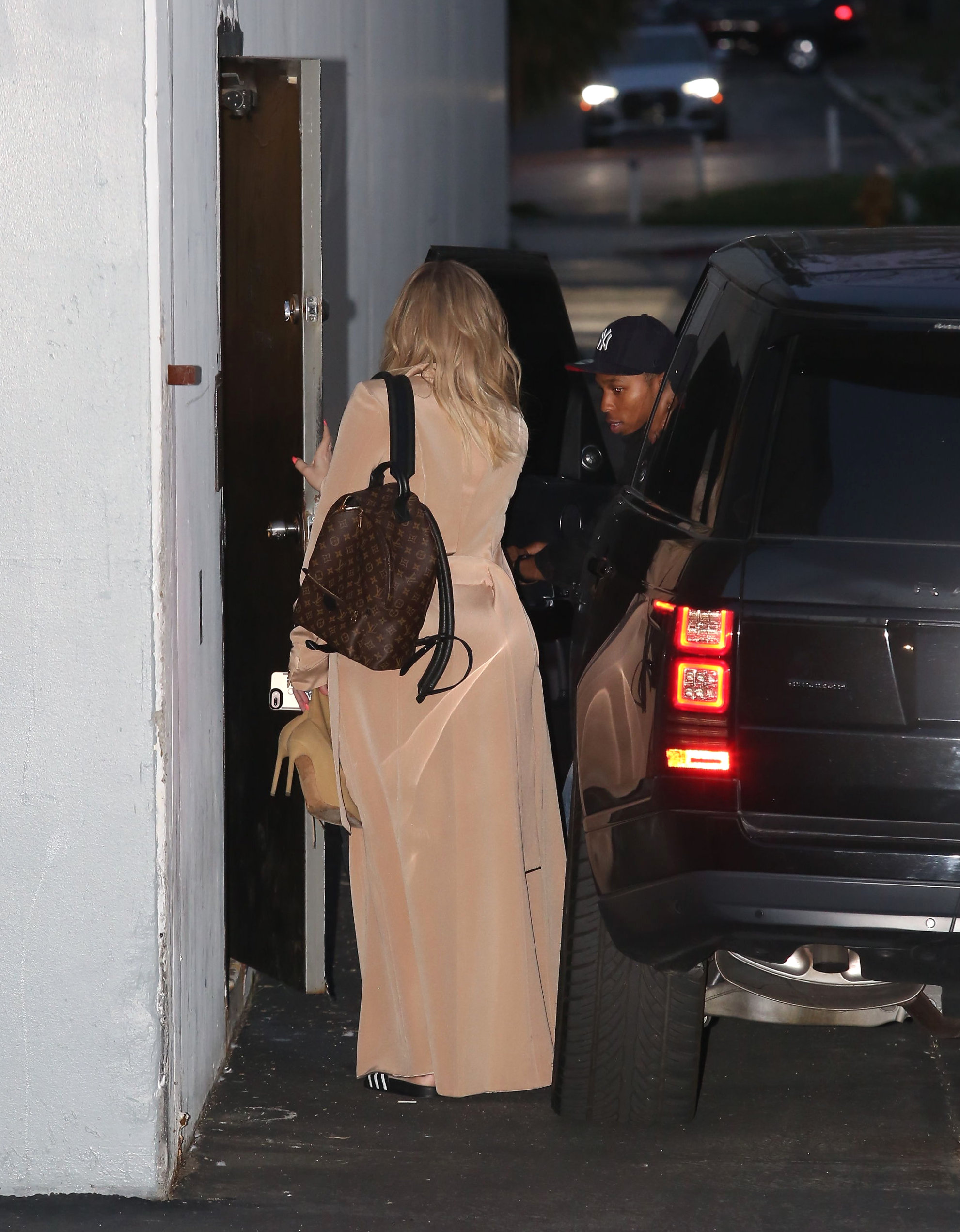 Access_Kardashian_07.jpg