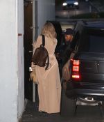 Access_Kardashian_07.jpg