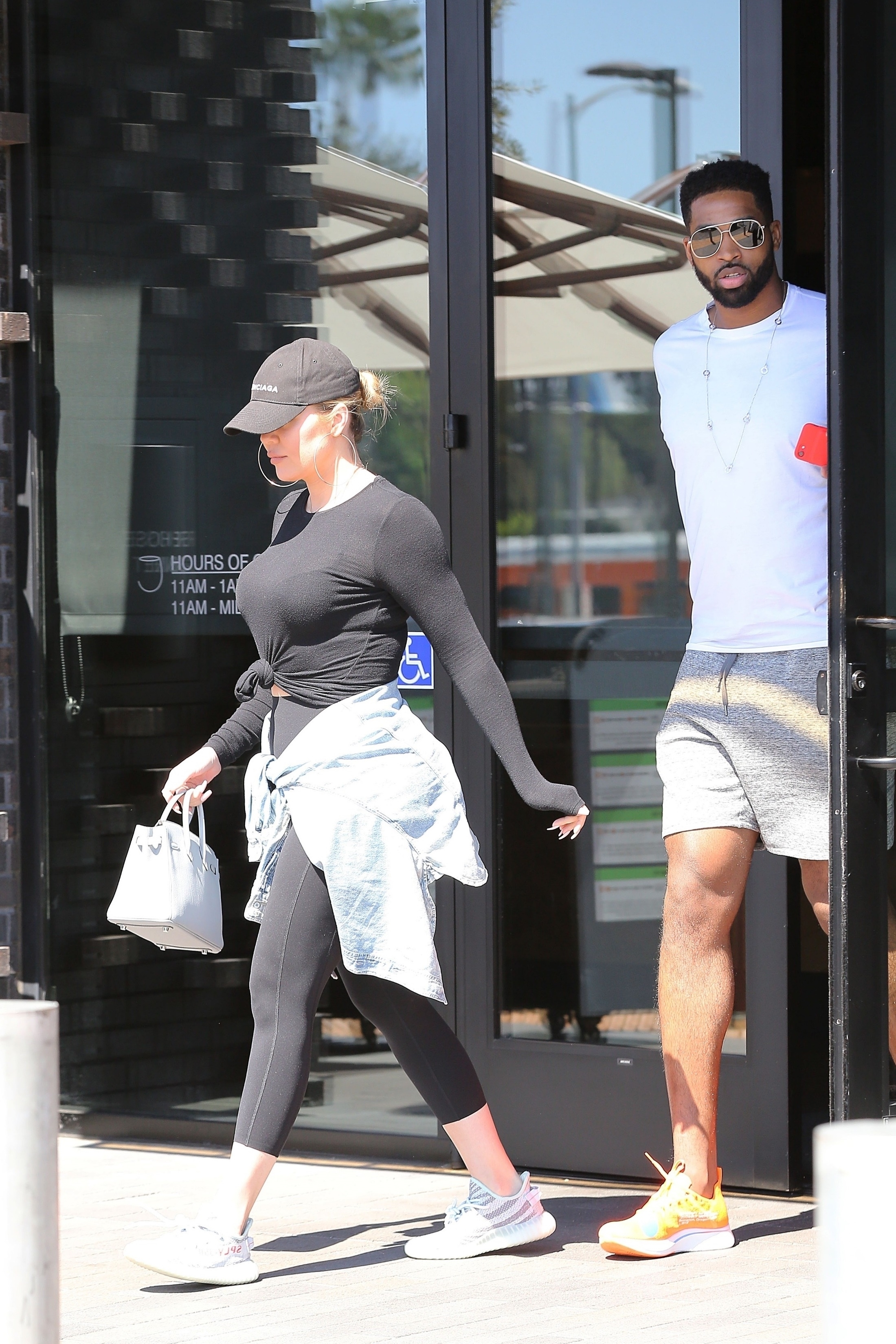 Access_Kardashian_05.jpg
