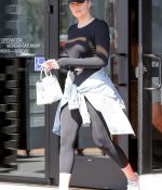 Access_Kardashian_02.jpg
