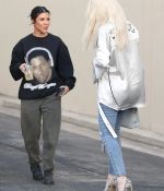 Access_Kardashian_03.jpg