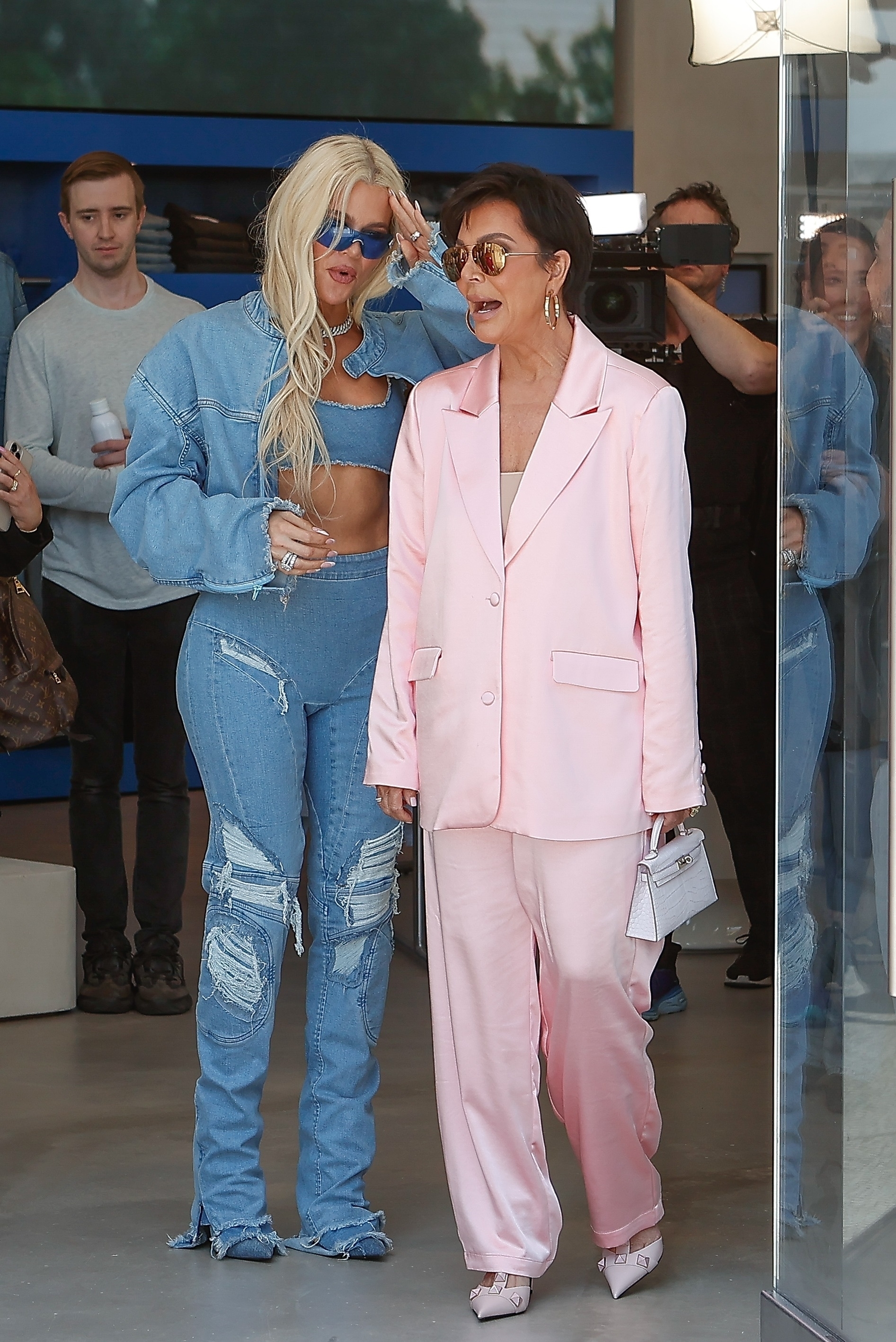 Access_Kardashian_06.jpg