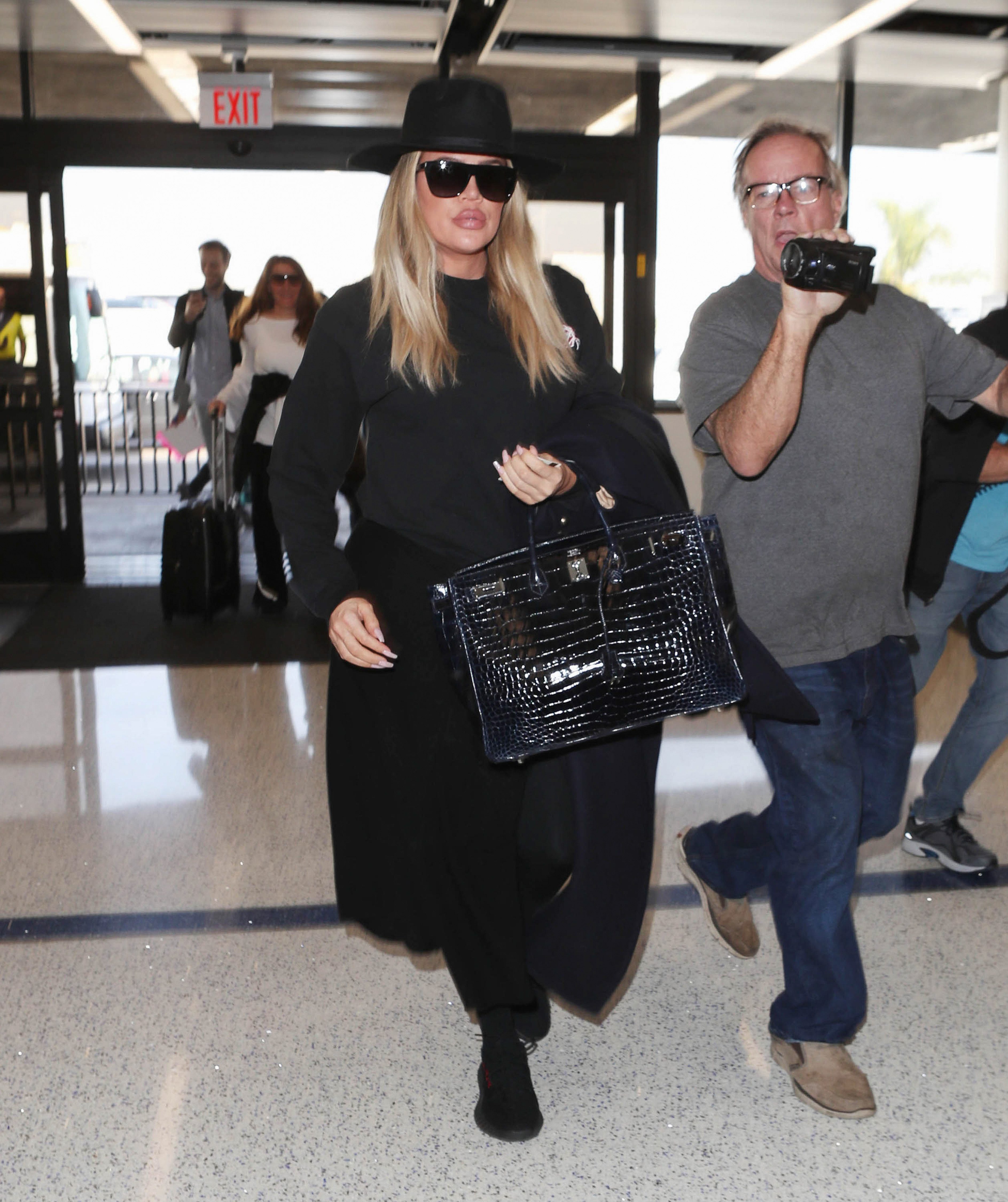 Access_Kardashian_05.jpg