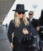 Access_Kardashian_01.jpg