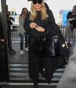 Access_Kardashian_03.jpg