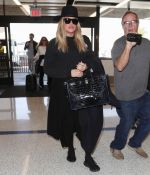 Access_Kardashian_09.jpg
