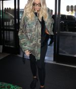 Access_Kardashian_04.jpg