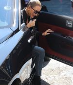 Access_Kardashian_02.jpg