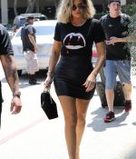 Access_Kardashian_02.jpg