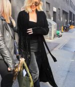 Access_Kardashian_02.jpg