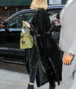 Access_Kardashian_03.jpg