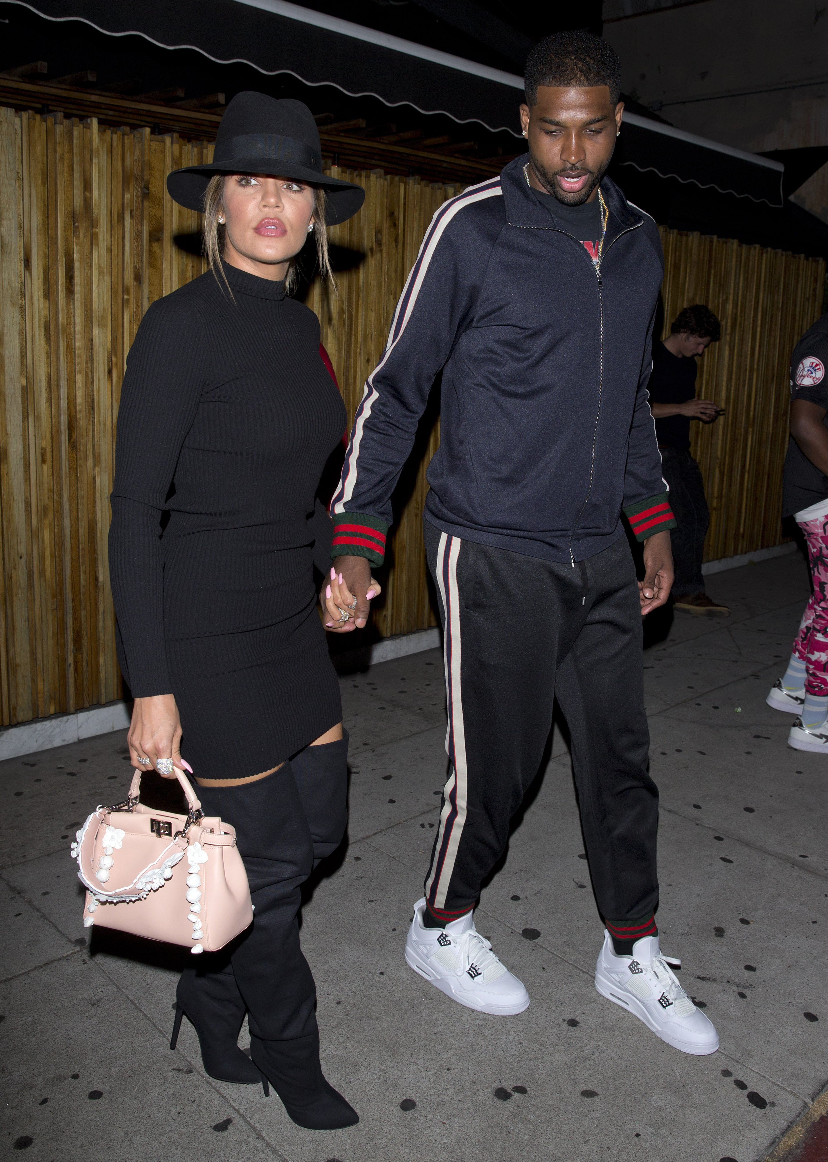 Access_Kardashian_01.jpg