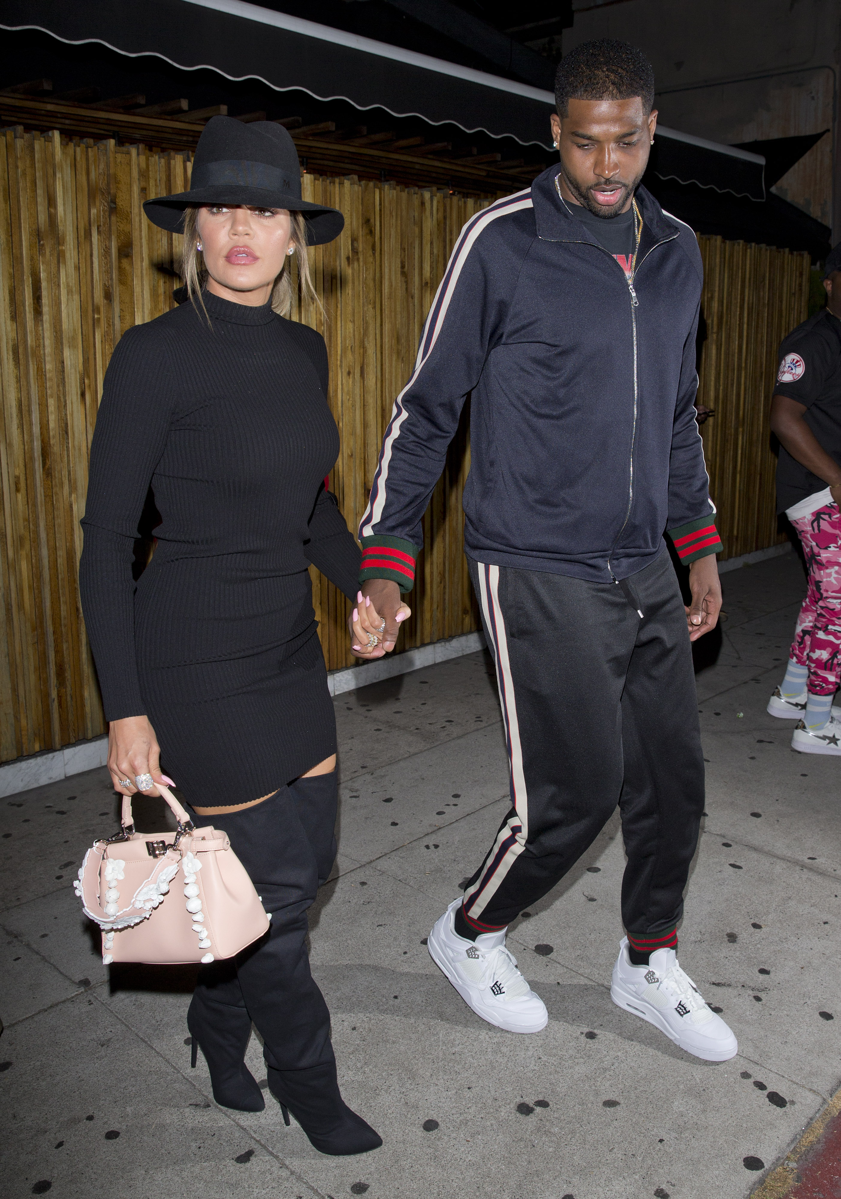 Access_Kardashian_02.jpg