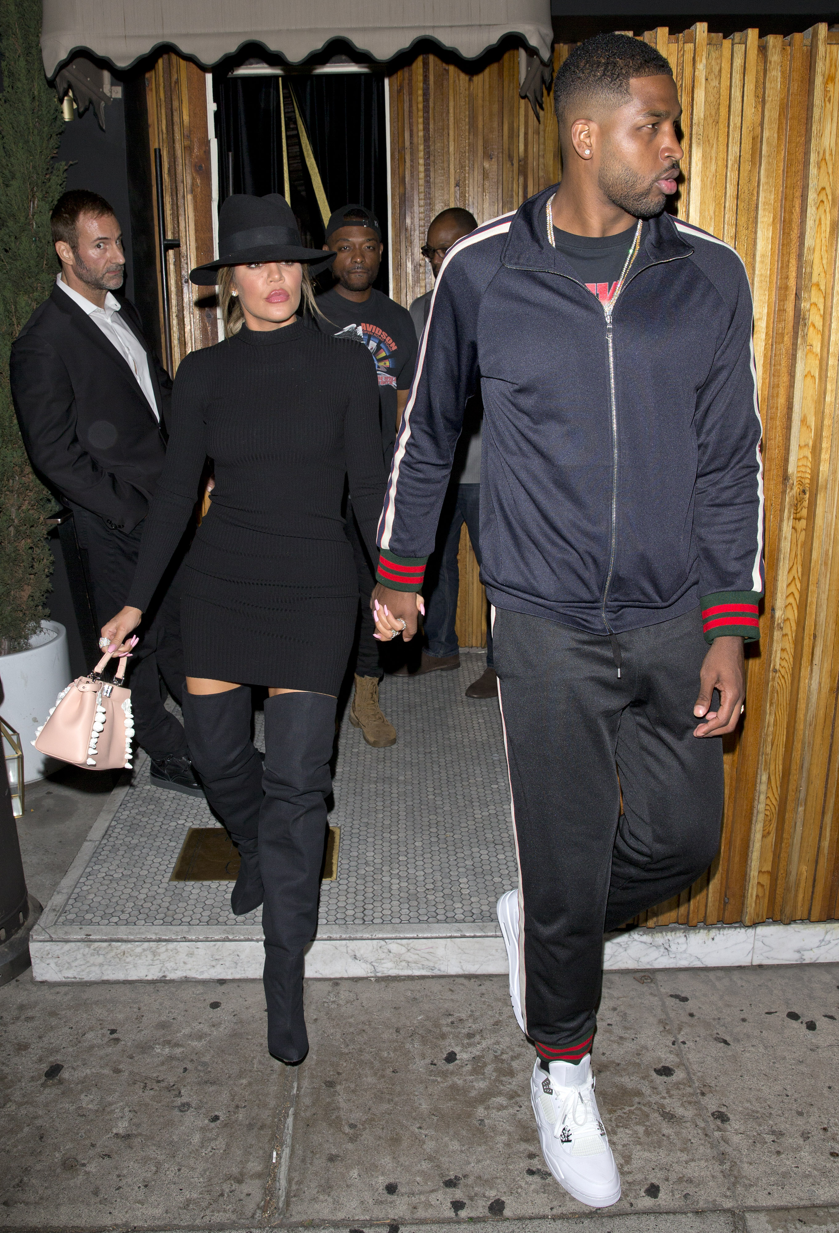 Access_Kardashian_05.jpg