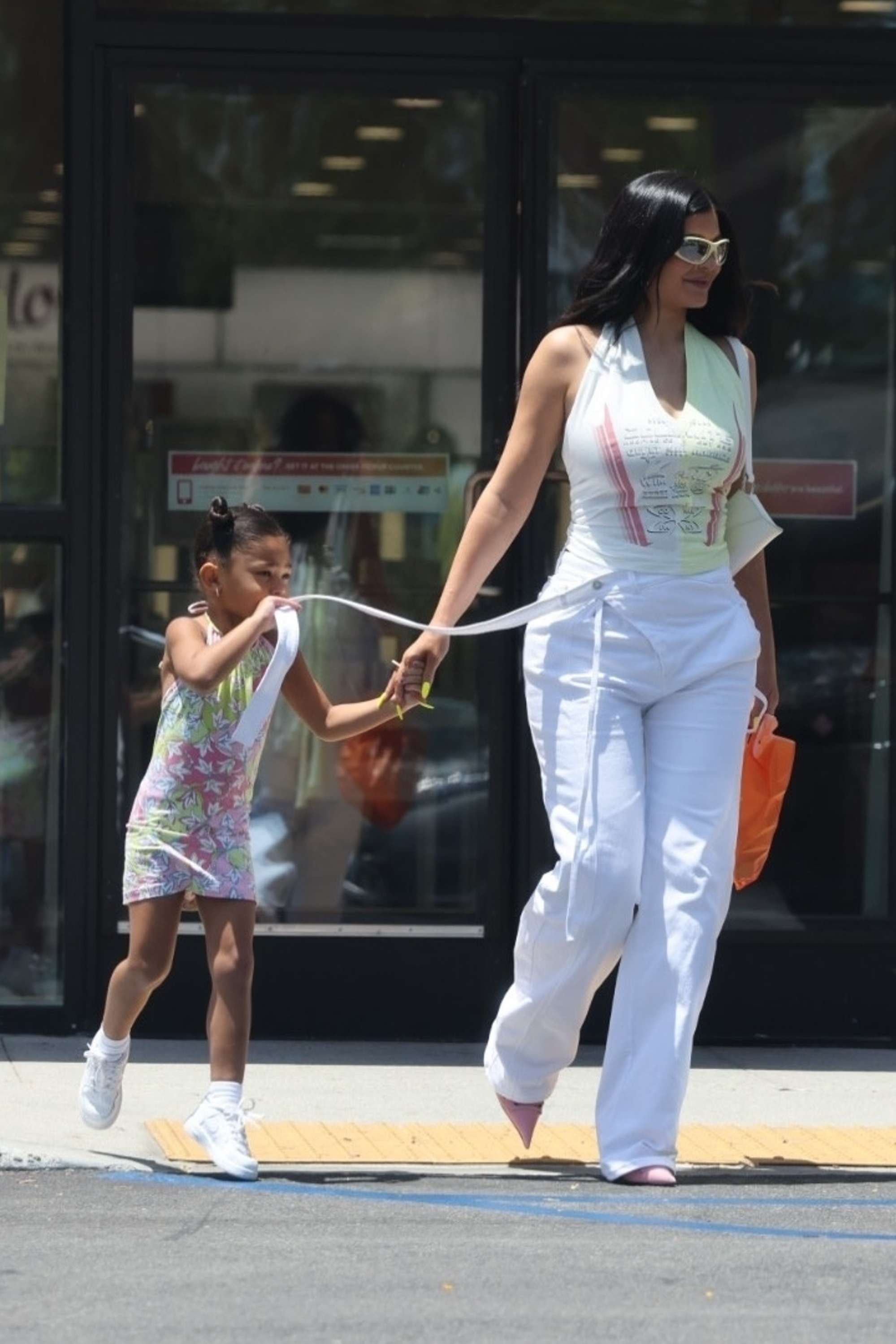 Access_Kardashian_014.jpg
