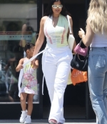 Access_Kardashian_005.jpg