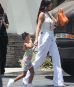 Access_Kardashian_010.jpg