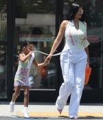 Access_Kardashian_014.jpg