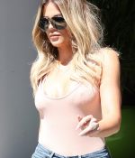 Access_Kardashian_01.jpg