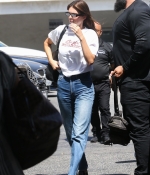 Access_Kardashian_001.jpg