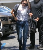 Access_Kardashian_002.jpg
