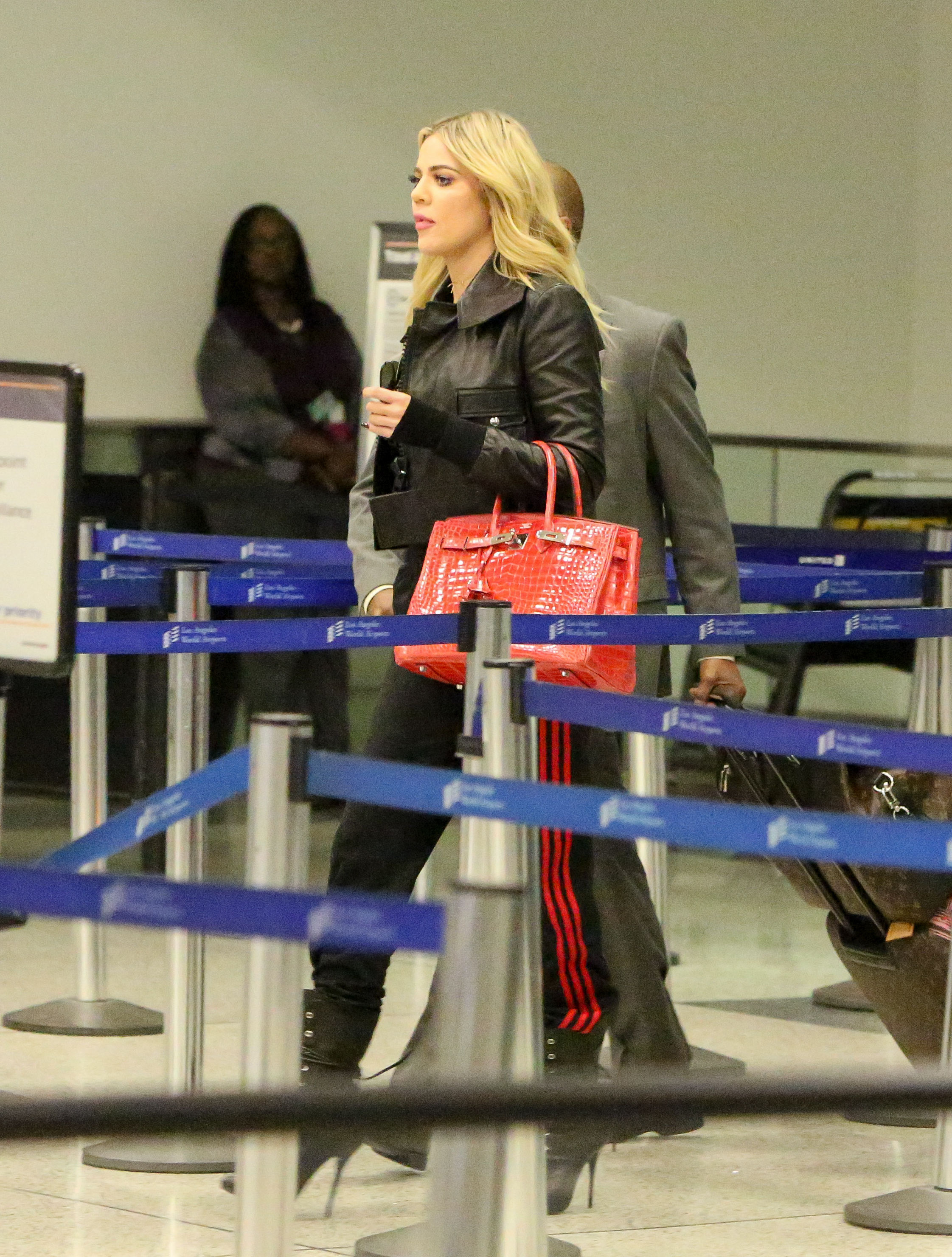 Access_Kardashian_01.jpg
