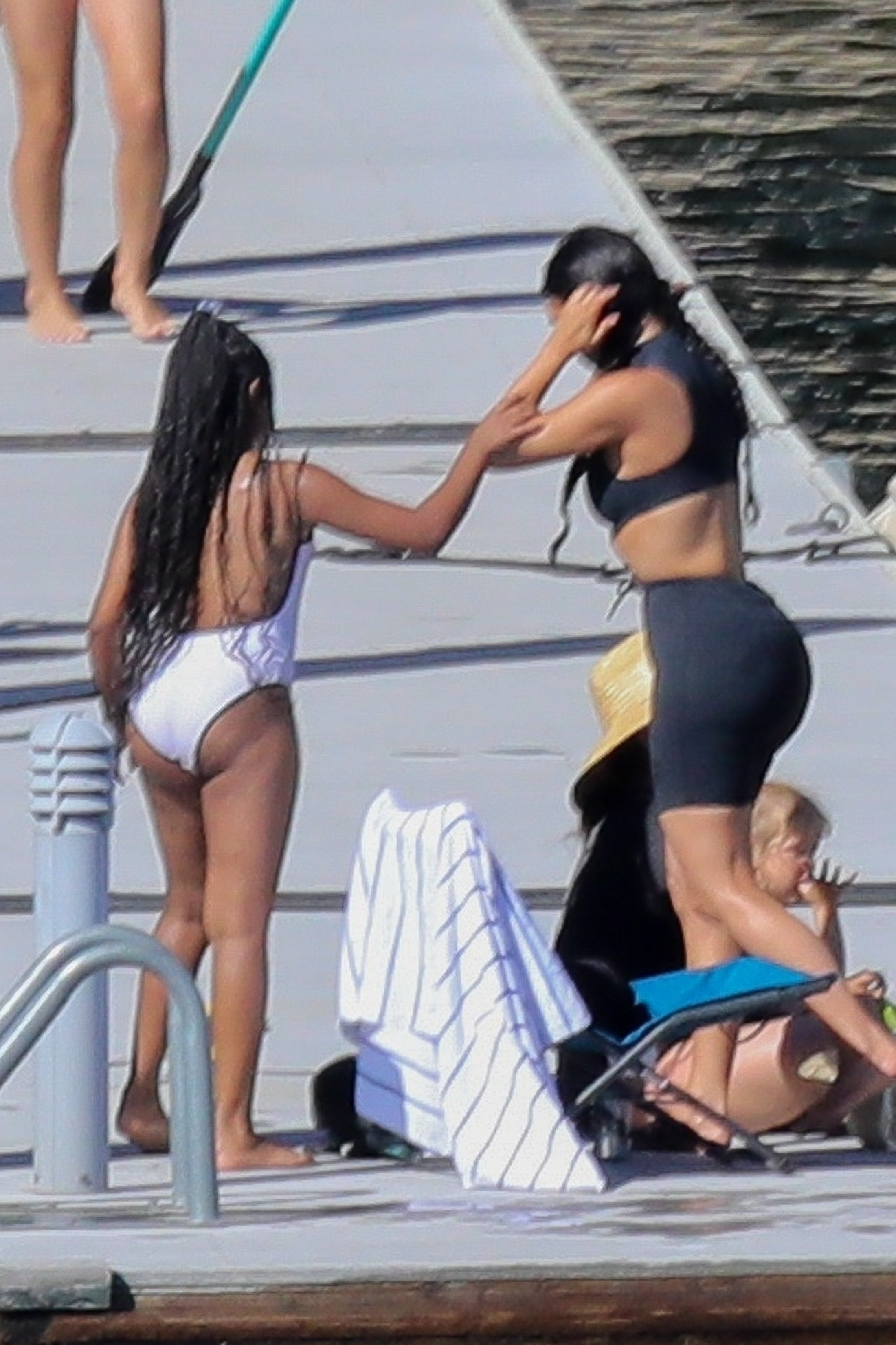 Access_Kardashian_031.jpg