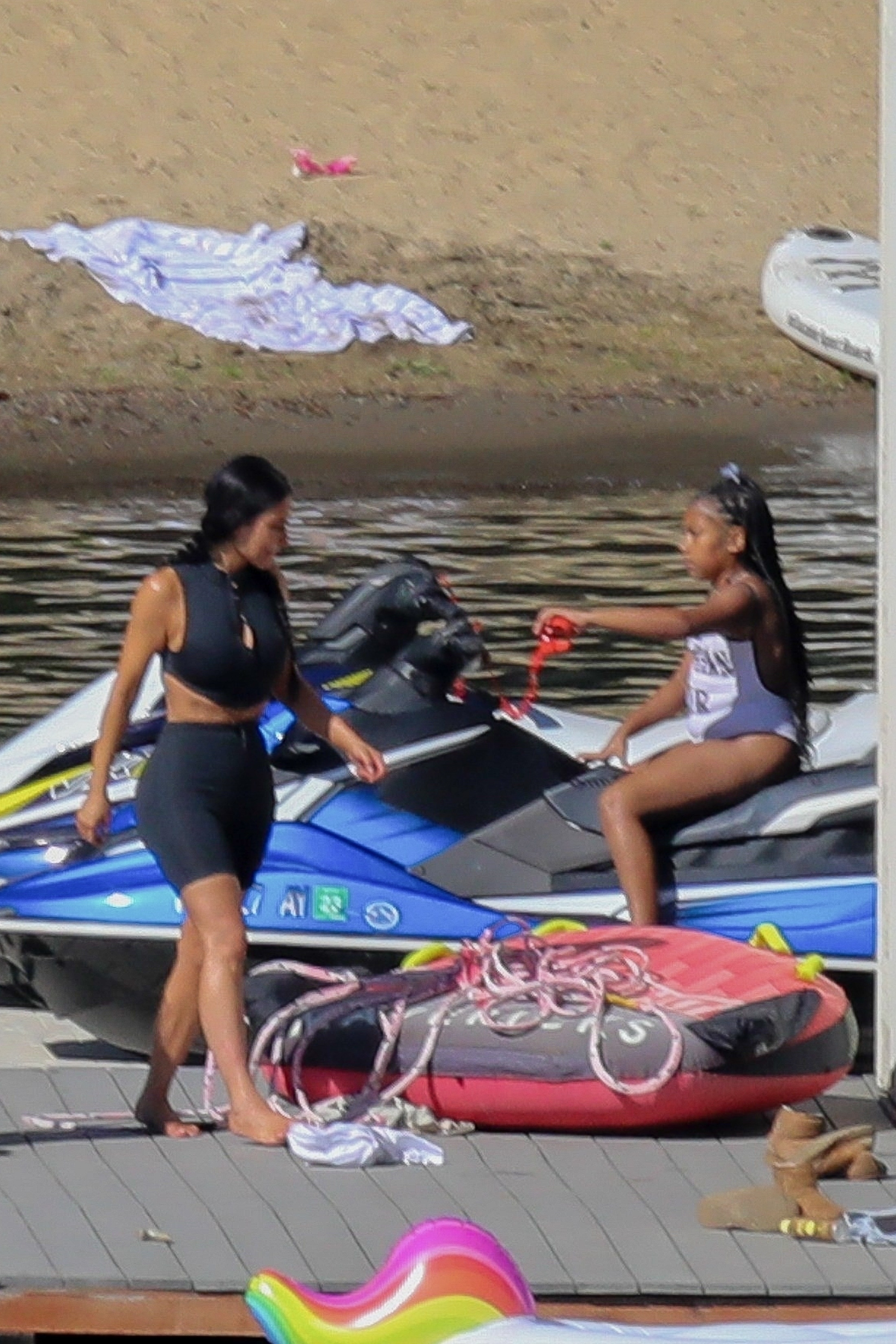 Access_Kardashian_050.jpg