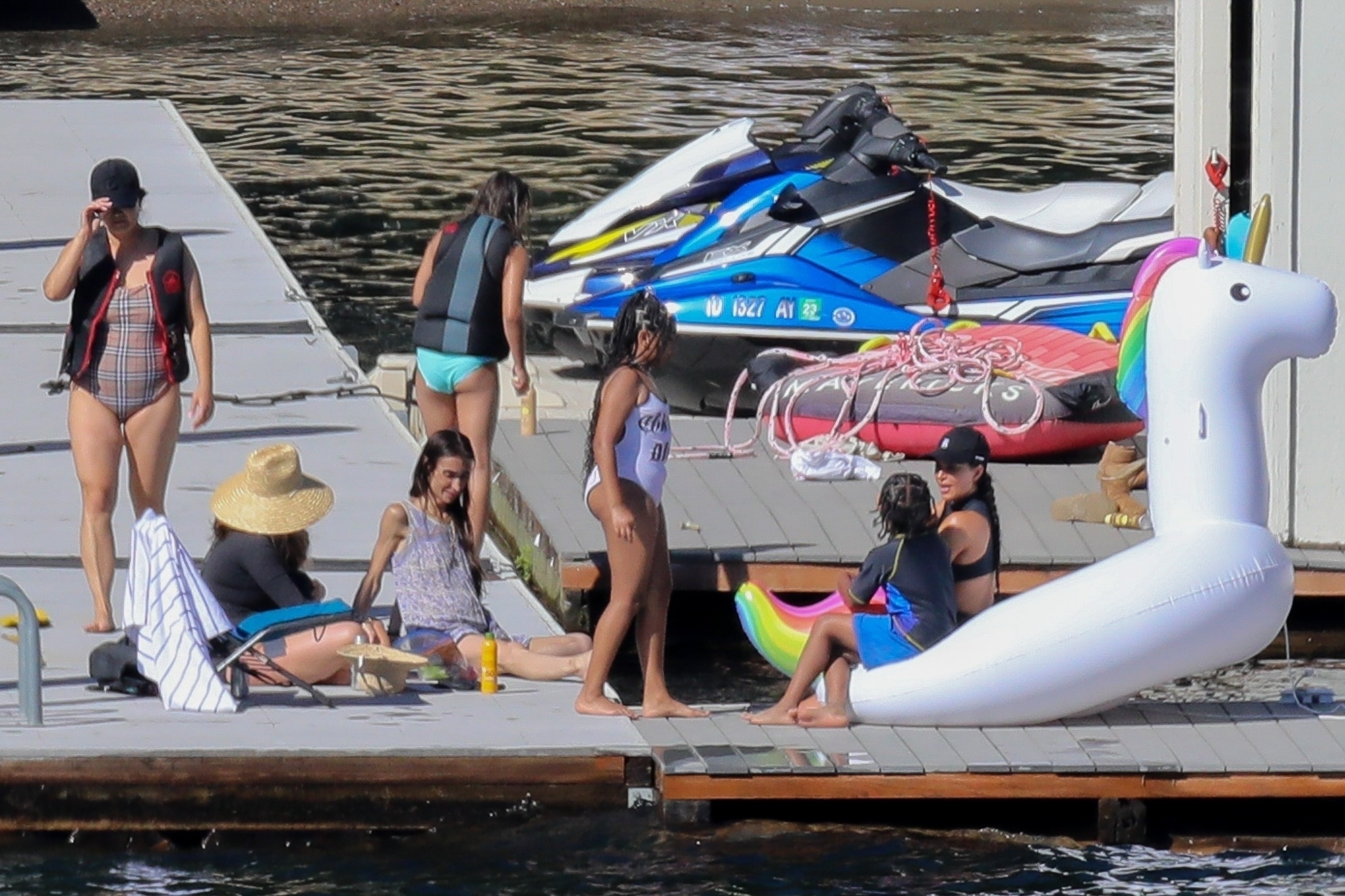 Access_Kardashian_09.jpg