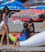 Access_Kardashian_015.jpg