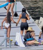 Access_Kardashian_033.jpg