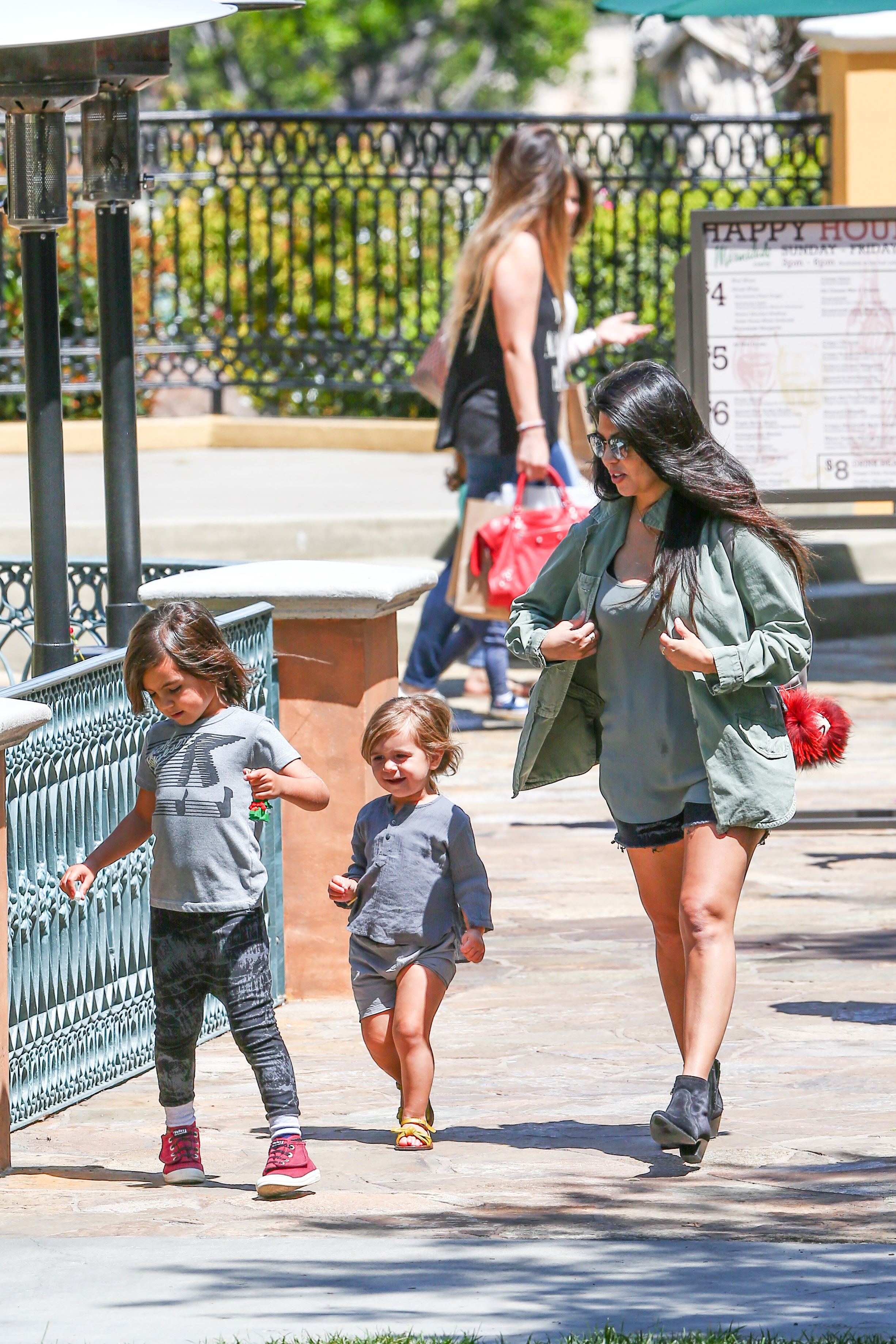 Access_Kardashian_021.jpg