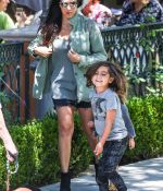Access_Kardashian_015.jpg