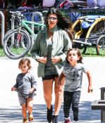 Access_Kardashian_07.jpg
