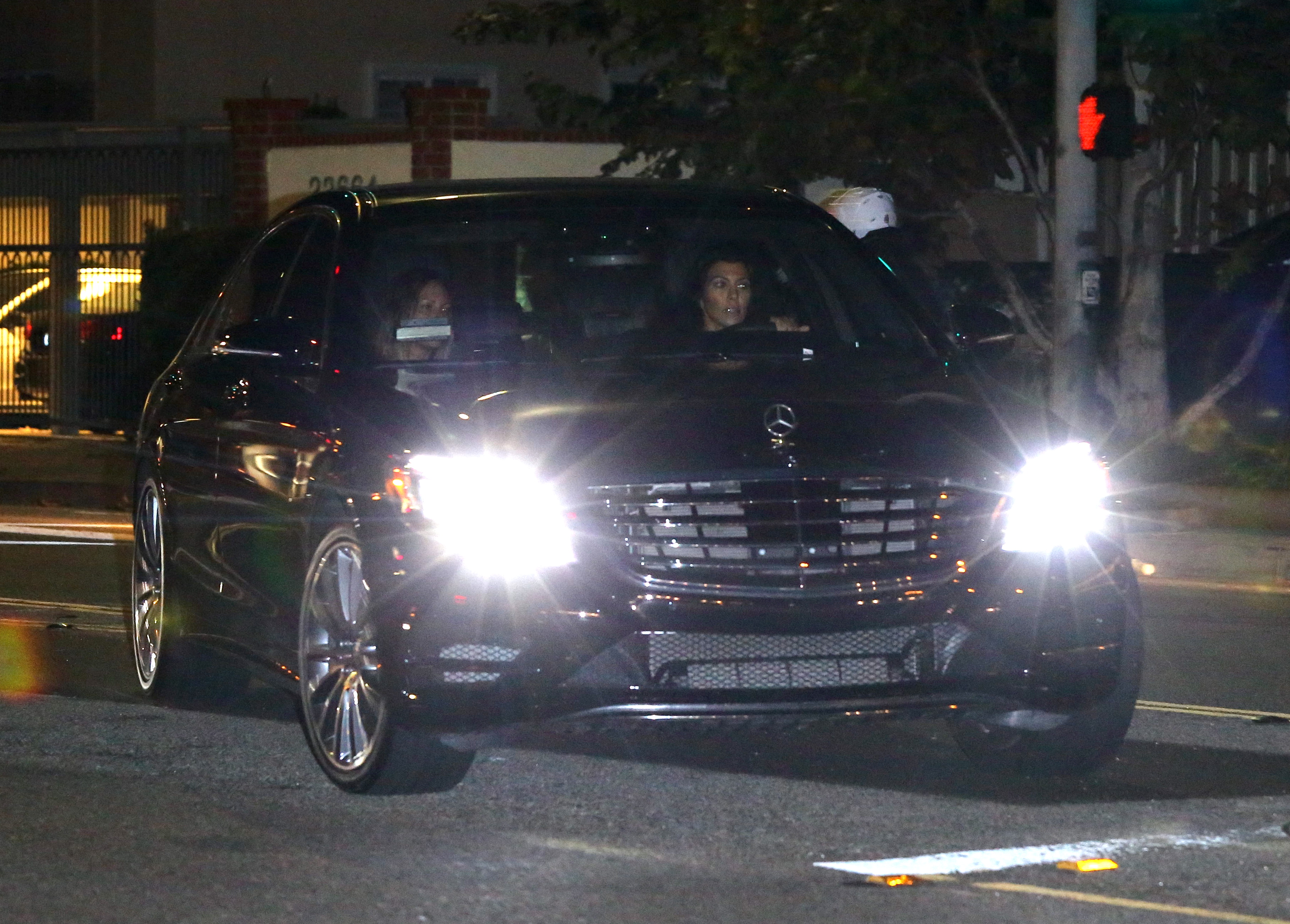 Access_Kardashian_010.jpg