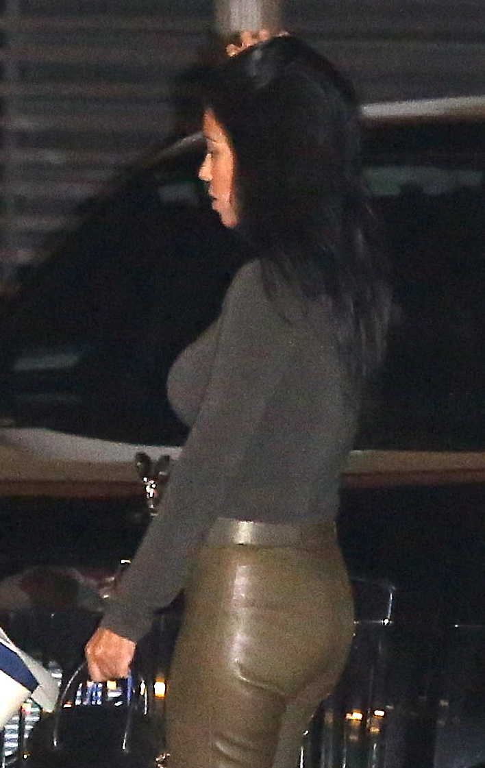 Access_Kardashian_03.jpg