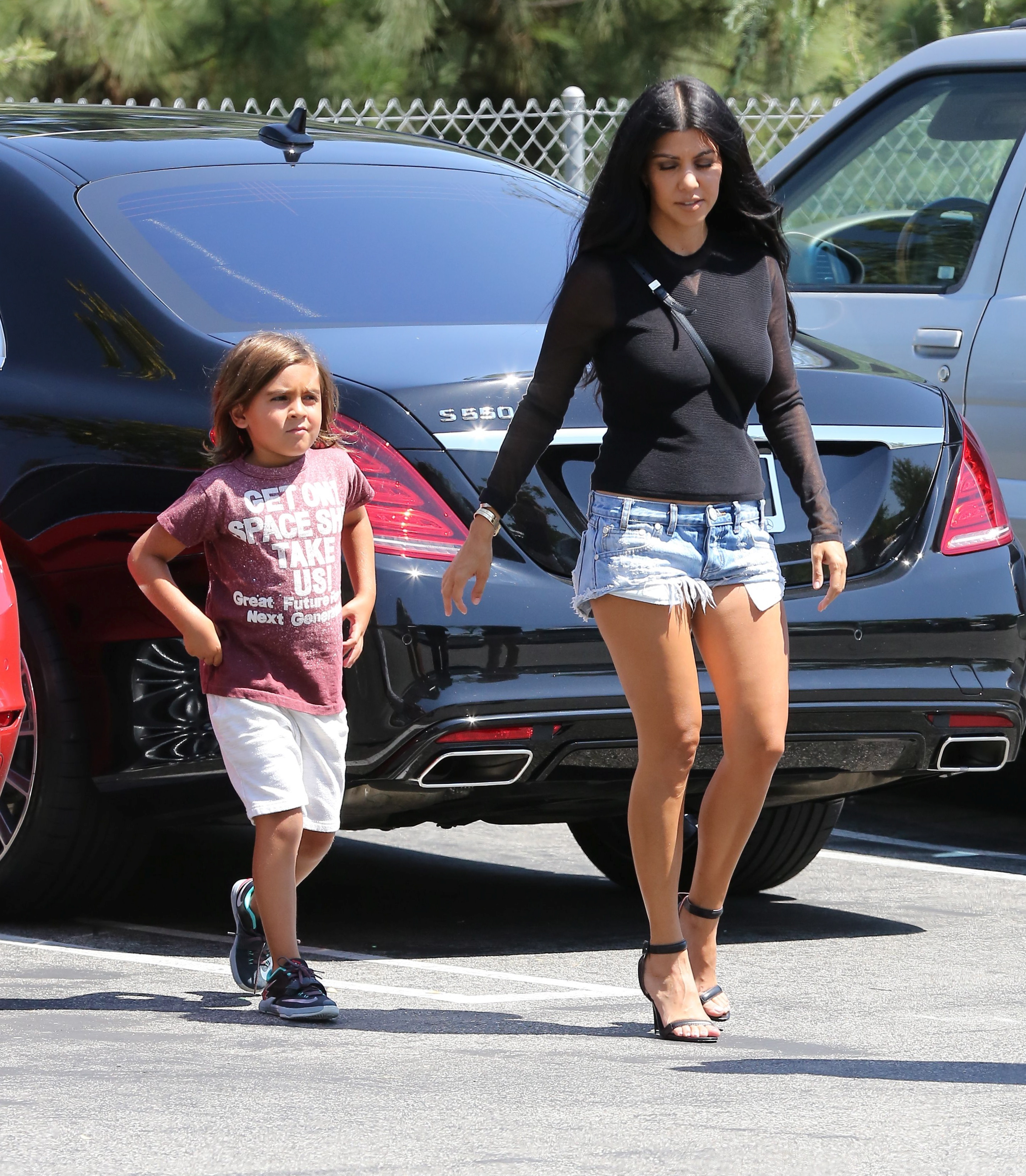 Access_Kardashian_07.jpg