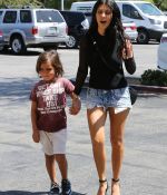 Access_Kardashian_05.jpg