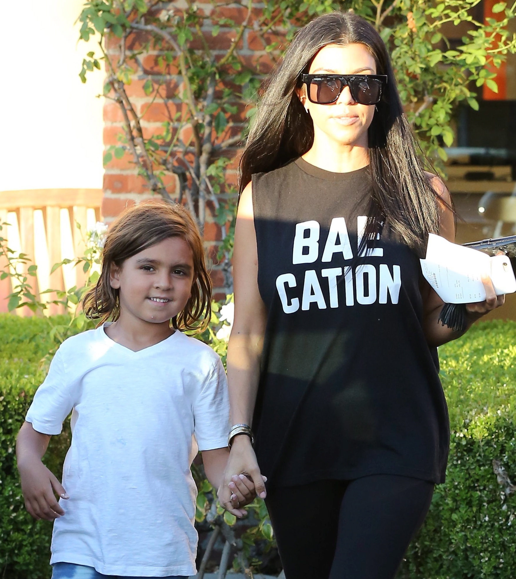 Access_Kardashian_02.jpg