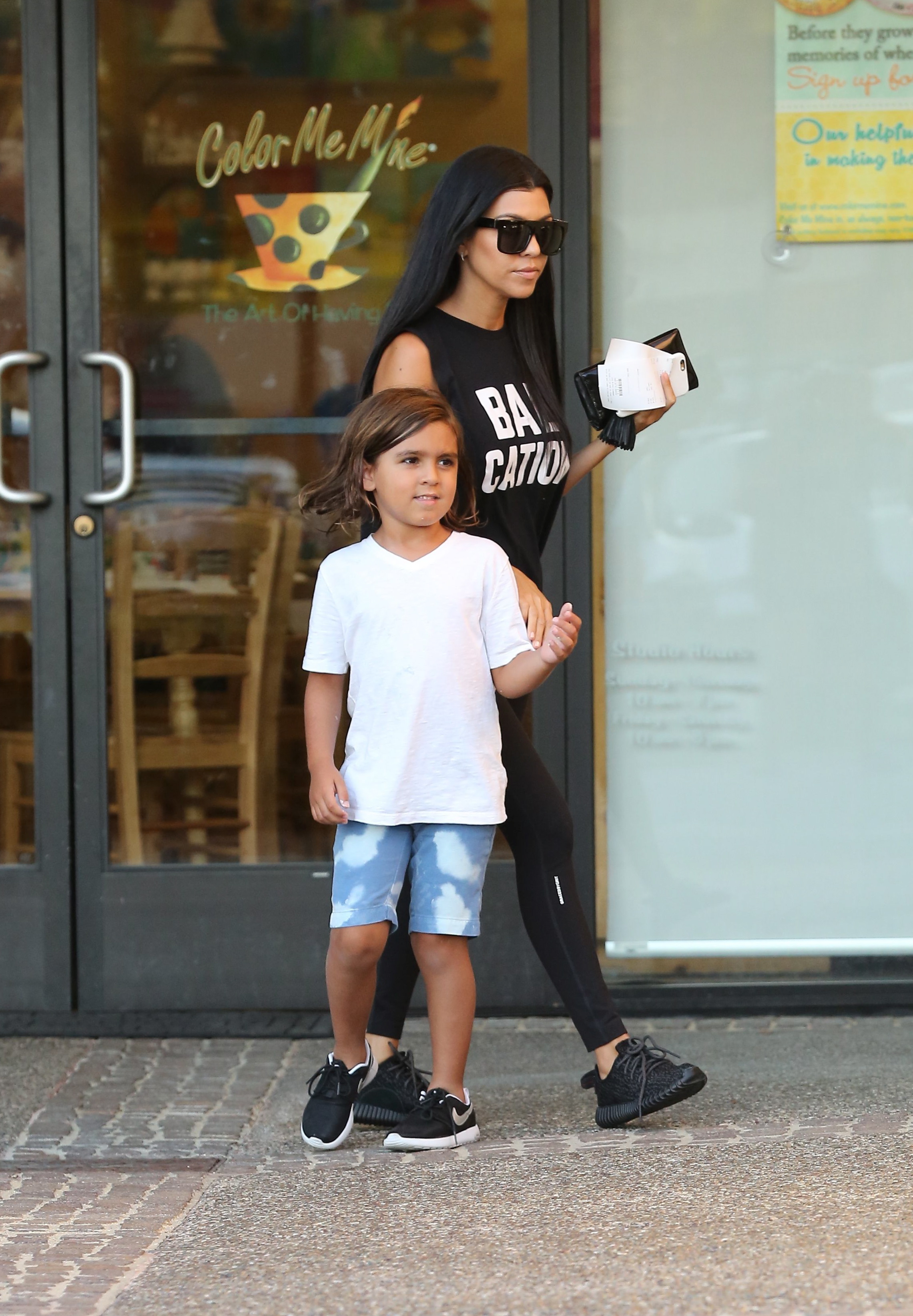 Access_Kardashian_04.jpg
