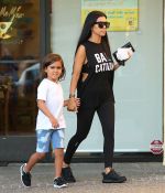 Access_Kardashian_05.jpg