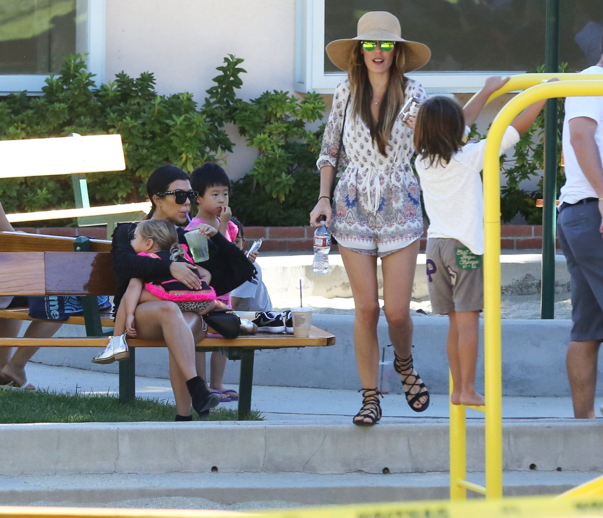 Access_Kardashian_04.jpeg