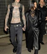 Access_Kardashian_04.jpg