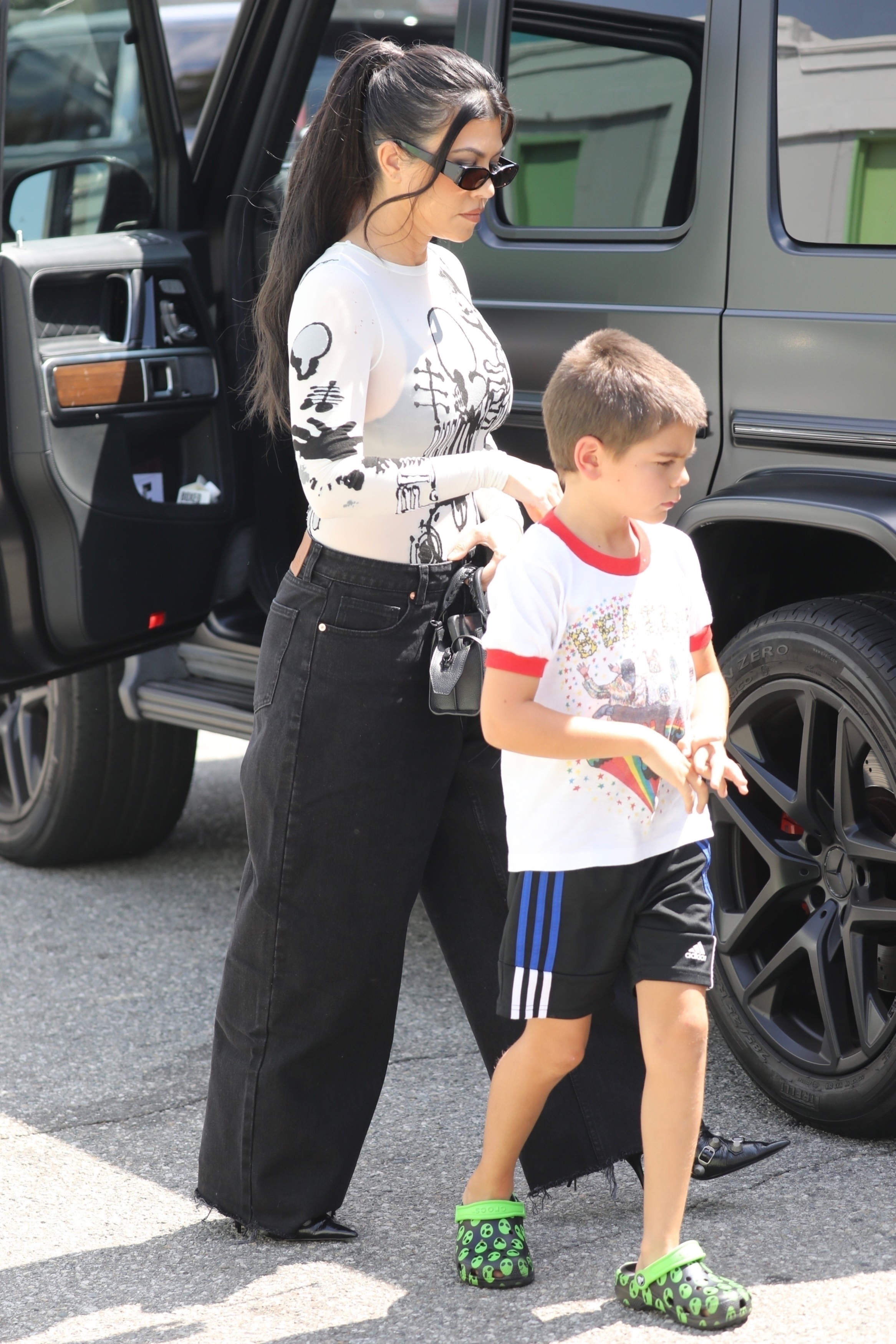 Access_Kardashian_05.jpg