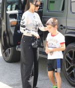 Access_Kardashian_01.jpg