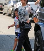 Access_Kardashian_031.jpg