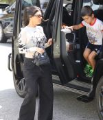 Access_Kardashian_07.jpg