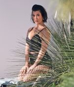 Access_Kardashian_01.jpg